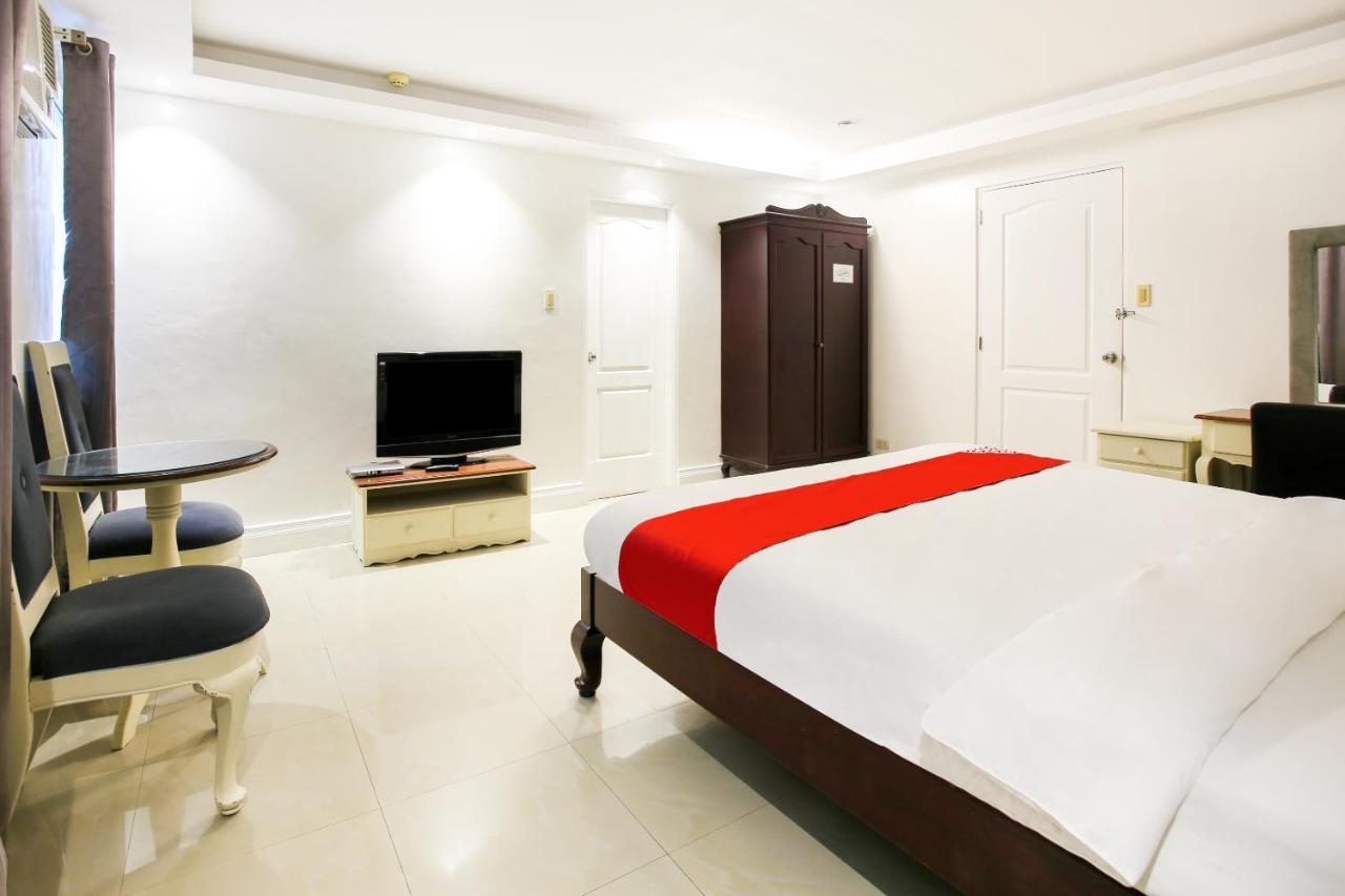 Hotel Euroasia By Bluebookers Angeles Exterior foto