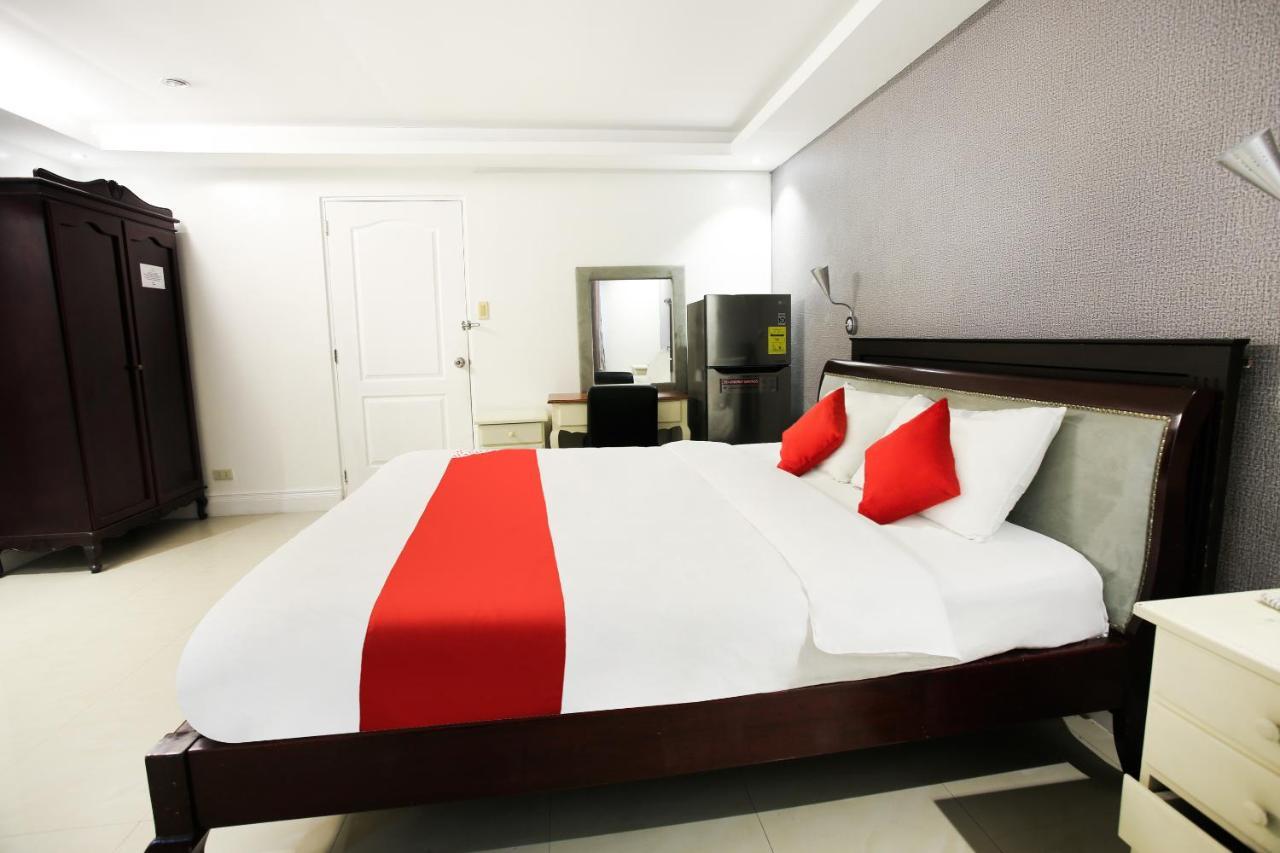 Hotel Euroasia By Bluebookers Angeles Exterior foto