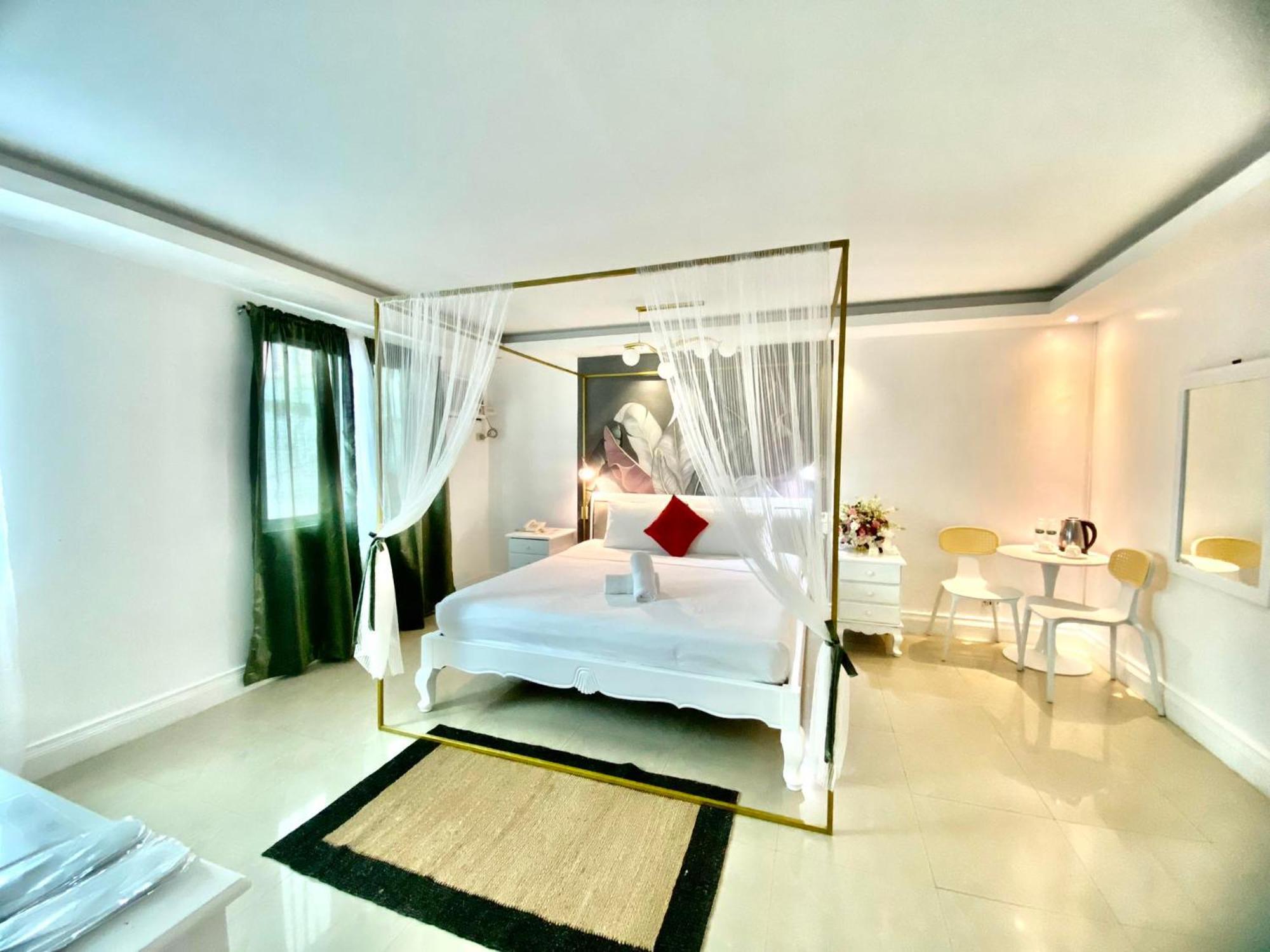 Hotel Euroasia By Bluebookers Angeles Exterior foto